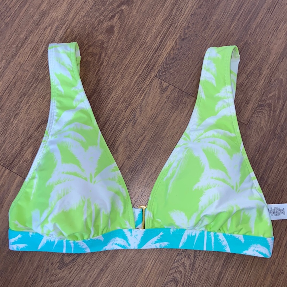 Brand new bikini top size Large